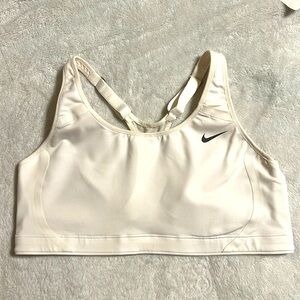 NIKE. DRI-FIT. white Woman Sport Bra. Size L, runs like M. Tags are removed.